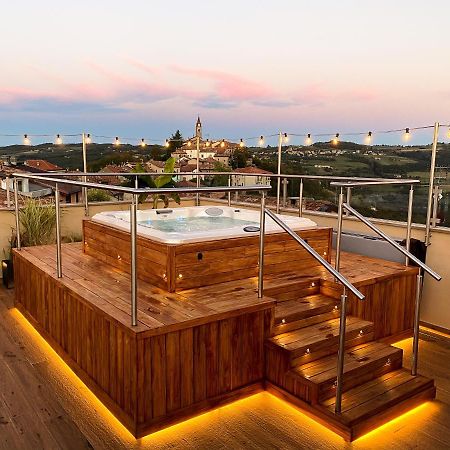 La Piazzetta Degli Artisti - Boutique B&B Bossolasco Bagian luar foto