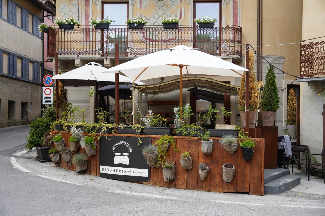 La Piazzetta Degli Artisti - Boutique B&B Bossolasco Bagian luar foto