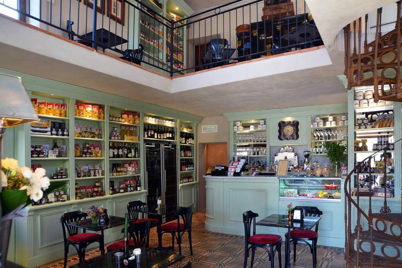 La Piazzetta Degli Artisti - Boutique B&B Bossolasco Bagian luar foto