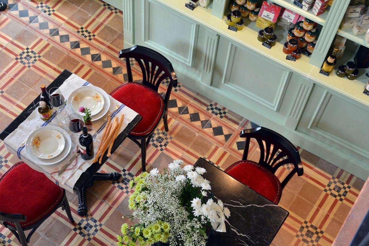 La Piazzetta Degli Artisti - Boutique B&B Bossolasco Bagian luar foto